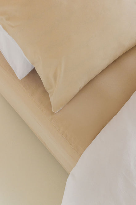 kussensloop hoeslaken en dekbedovertrek in het beige egyptisch katoen