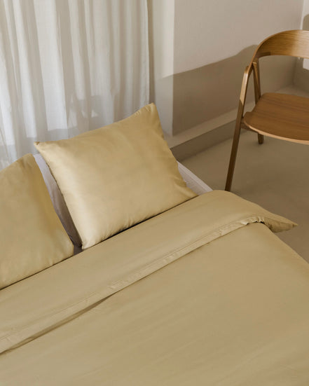 Néarr dekbedovertrek gold satin